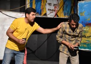 نمایش خن در دیلم اجرا شد